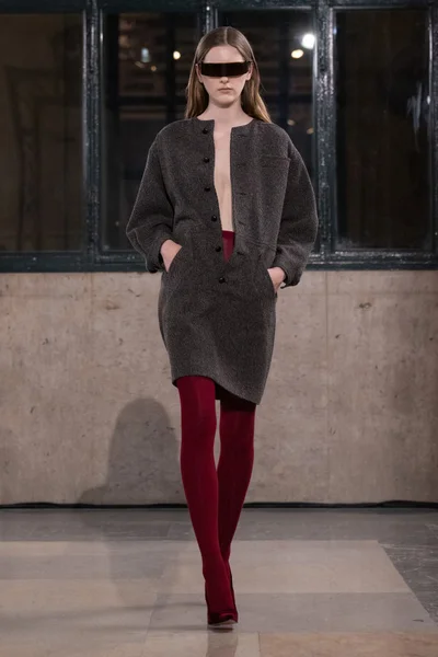 Look 2